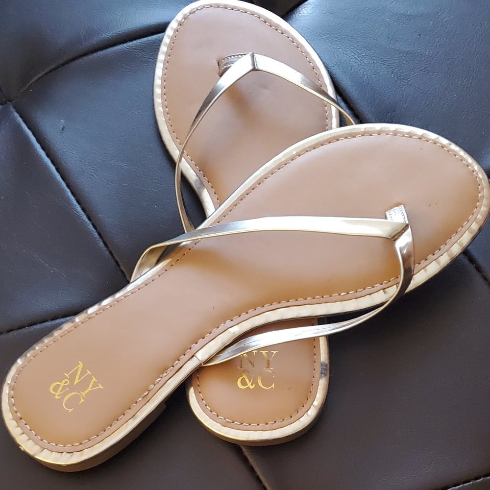 NY&C Golden Thong Slippers Size 7